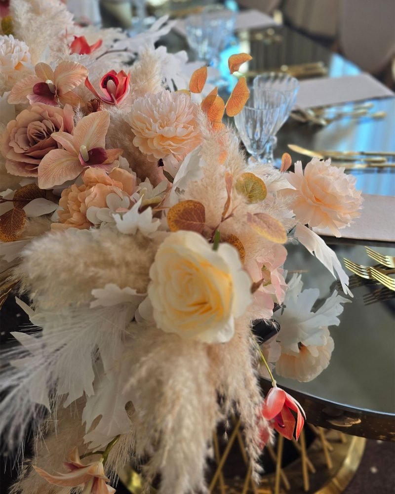 aranjament-masa-sala-evenimente-constanta