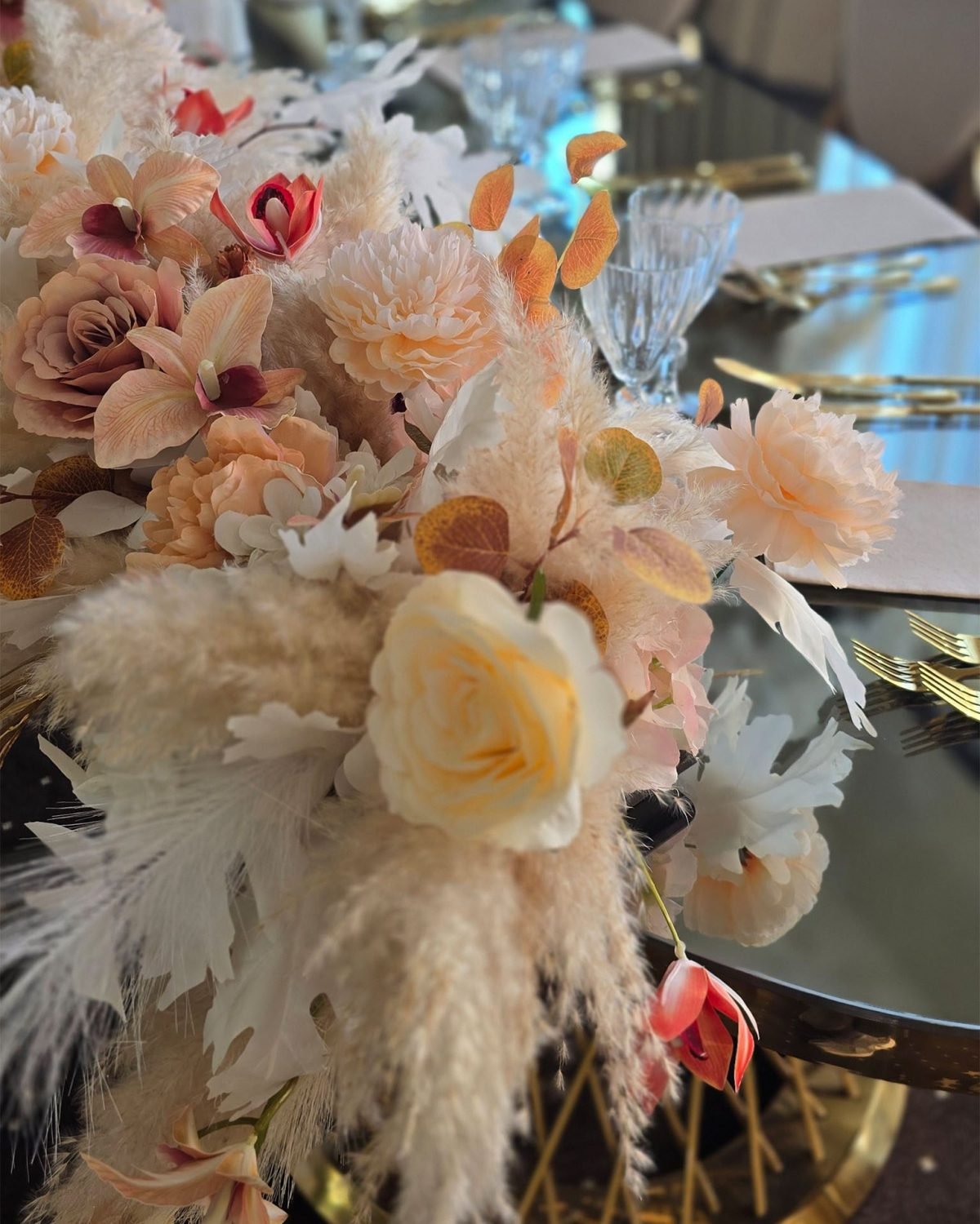 aranjament-masa-sala-evenimente-constanta